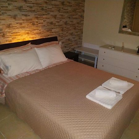 Linda'S House Villa Agria Room photo
